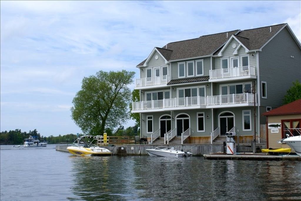 The Best Boat Friendly New York Vacation Rentals with Private Boat Docks - Townhouse in the Thousand Islands