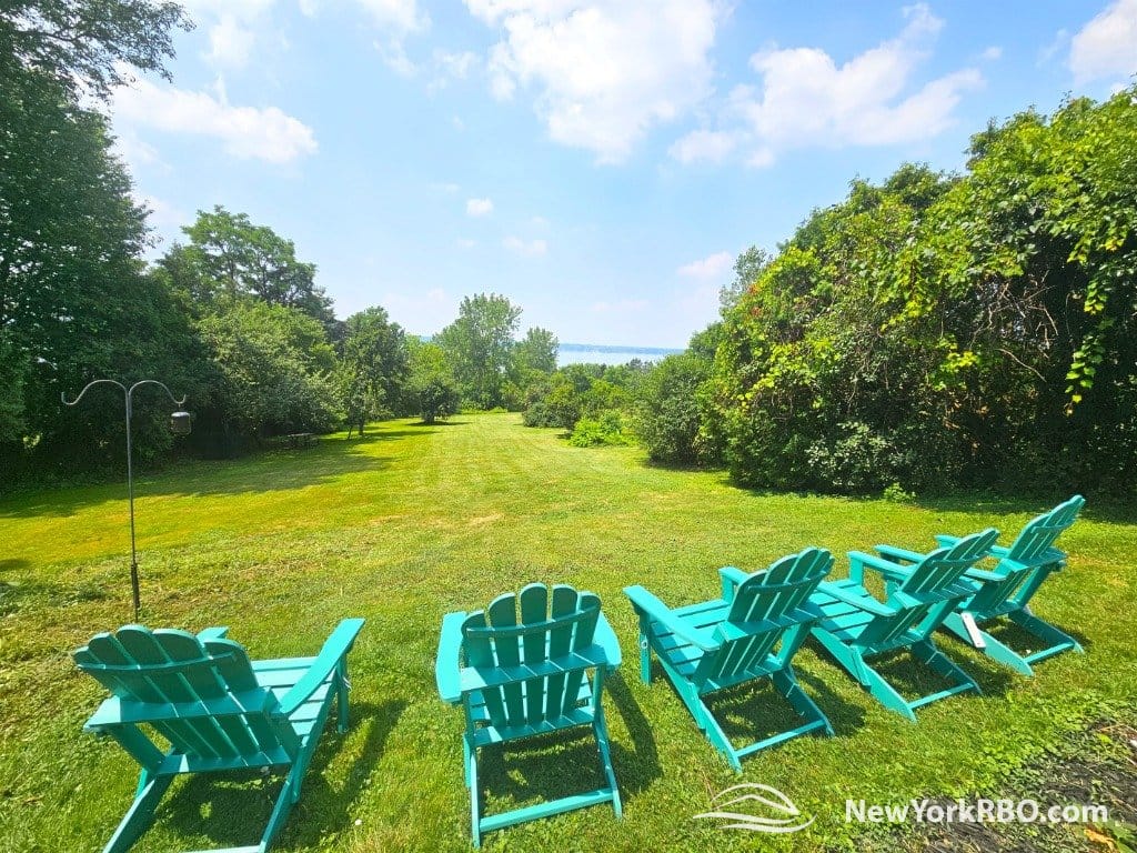 The Finger Lakes Food & Drink Lover’s Guide 10 Owasco Lake Retreat Finger Lakes